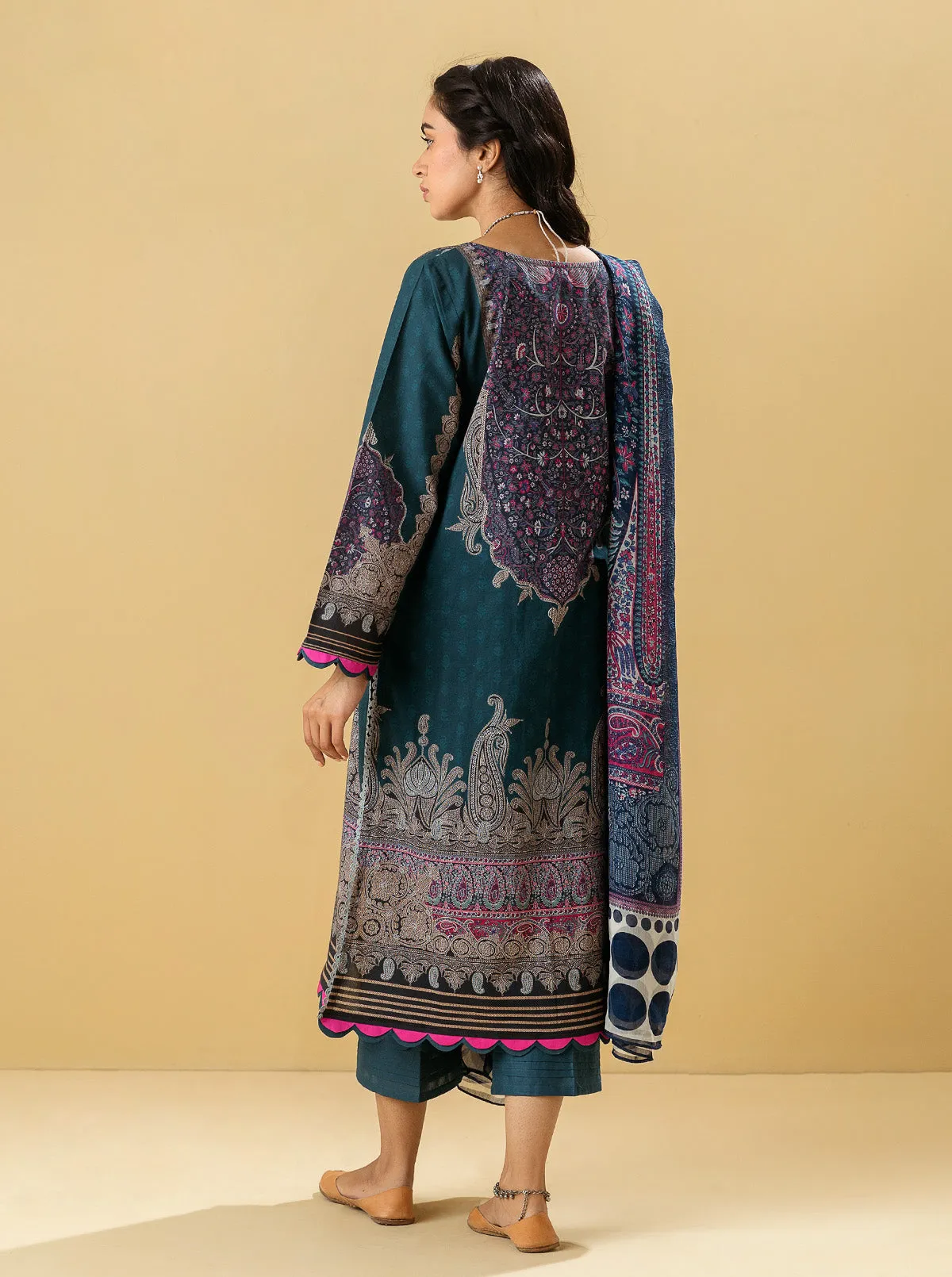 3 PIECE - EMBROIDERED  LAWN SUIT - DIVINE PAISLEY