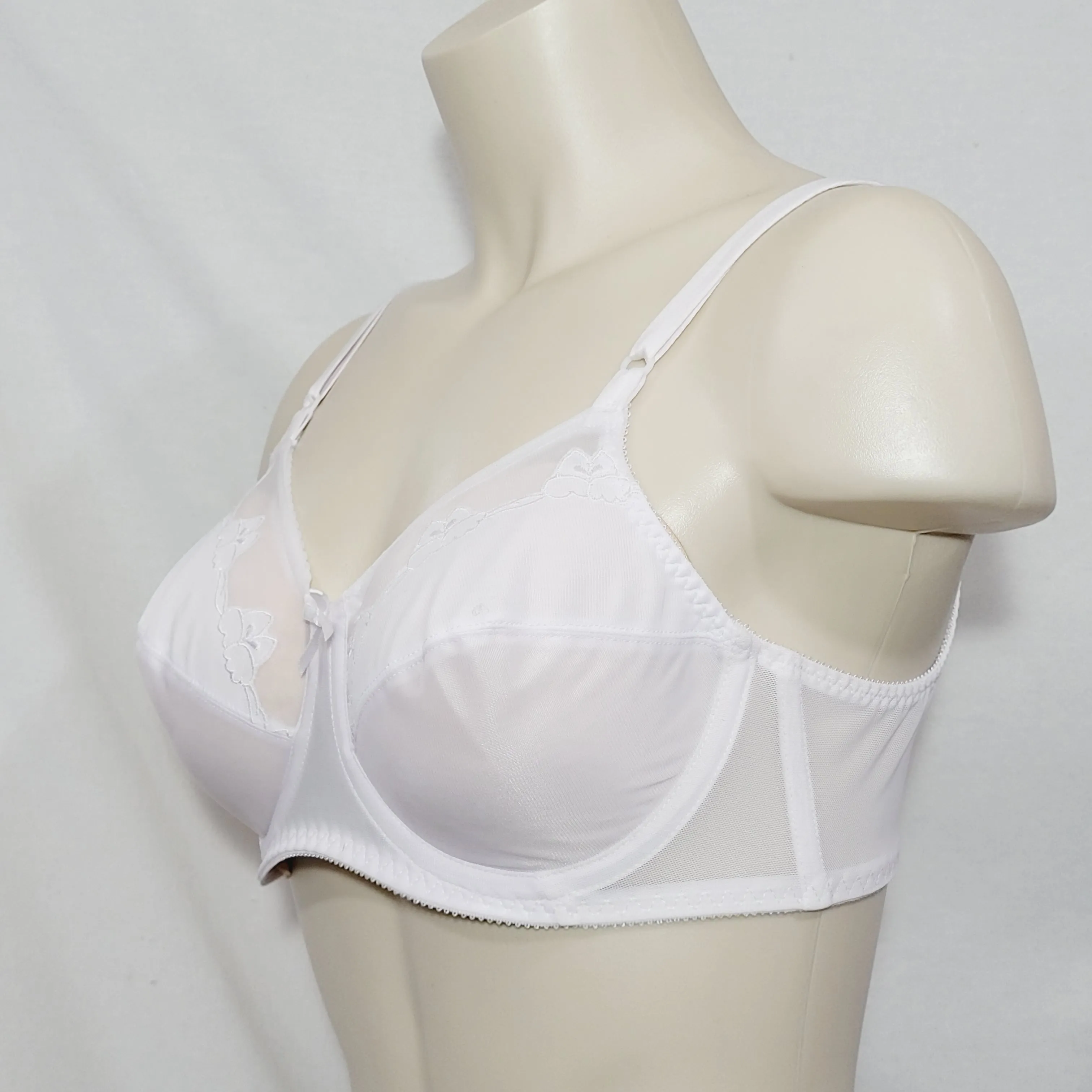 Bali 180 0180 Flower Underwire Bra 40C White NEW WITH TAGS