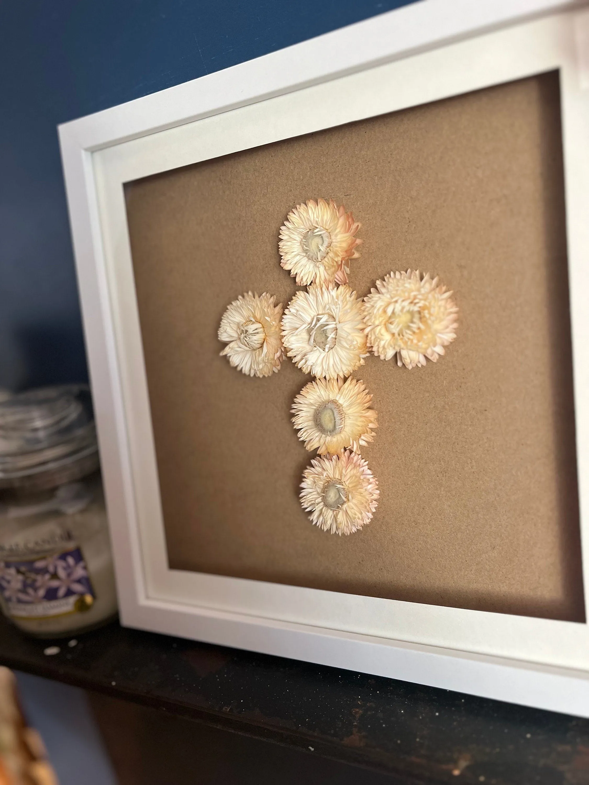 Dried Floral Holy Cross Wall Art, Dried Flower Gift for Xmas, Framed Floral Cross Wall Decoration, Everlasting Christmas Gift