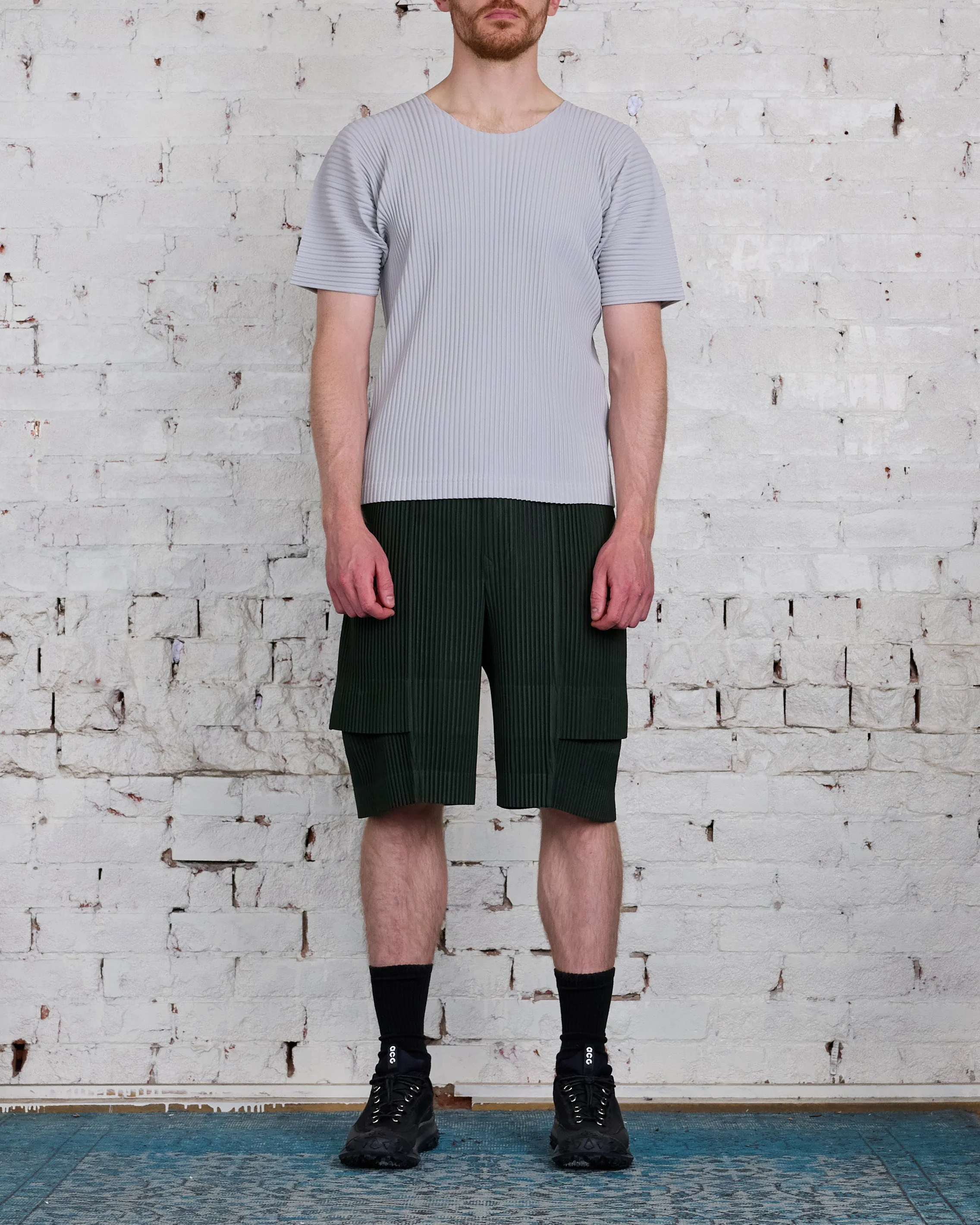 HOMME PLISSÉ ISSEY MIYAKE Pleats June Cargo Short Deep Green